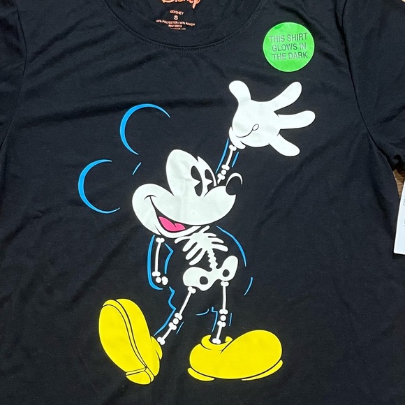 🎃 Disney Women’s Tee | Skeleton Design | Glow in the Dark | Small | Halloween - Picture 3 of 7